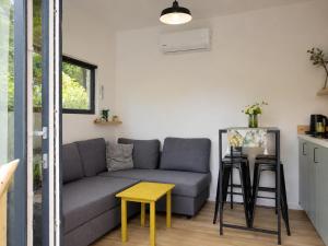 Tiny house nad rzeką
