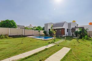 JhilMil Escape VillaPool2BHK1hr Koramangala HSR