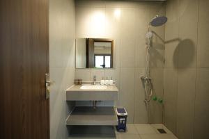 Ember Nest Hoa Lu