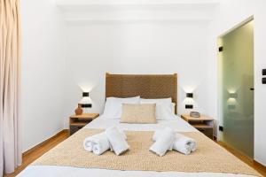 Porto Vathi Suites