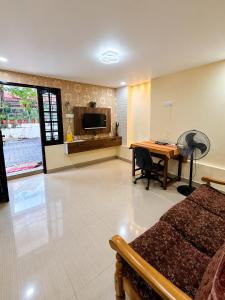 Sai House 2 - Modern Oasis