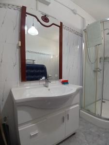 Shanta Apartment