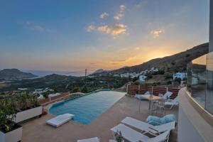 Villa Plakias Sunset with Heated Pool & Childrens Area, Walk to Restaurant