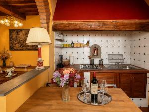 Real Rustic Tuscany Style In Center