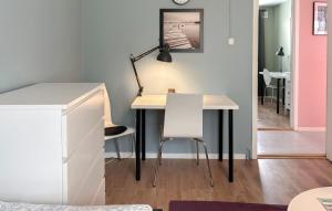 4 Bedroom Beautiful Home In Kårböle
