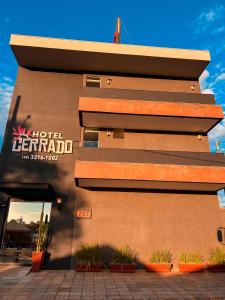 Hotel Cerrado