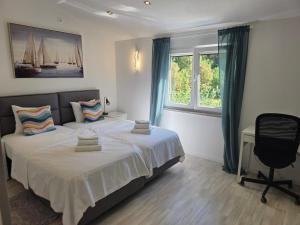 Villa Zara, Heated Pool, Jacuzzi, Sauna, 8 Guests