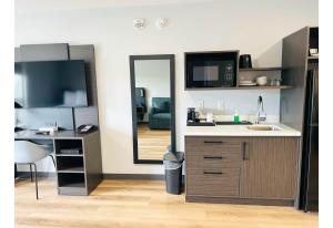 Studio 6 Dryden ON