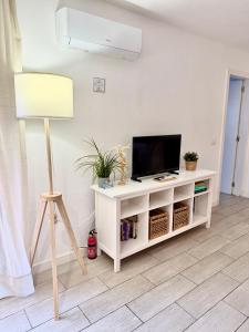 Cozy apartment in centric area at caleta de fuste with Air Conditioner