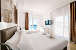 Helia Prestige Hotel