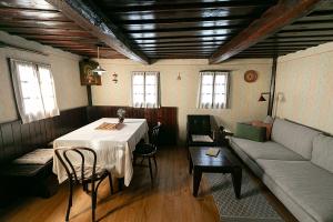 Hiša 1875 - Authentic Boutique Heritage Stay