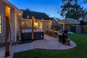 Coastal Retreat with Private Fire Pit & Hot Tub