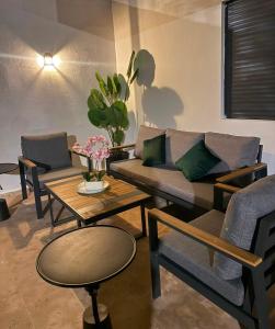 Exceptional Stay, Private Pool & Beach