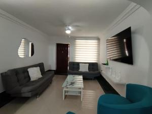 Laureles Group House
