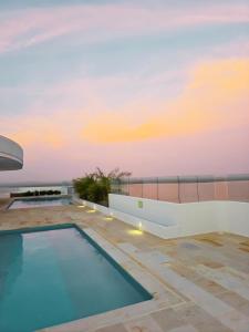 Cartagena Luxury Apartment Pool & Beach Escape
