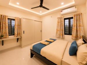 B2 601 1BHK Flat by Charter Stays