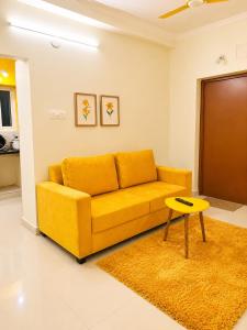 Yellow Delight 2BHK Themed flat near US Consulate