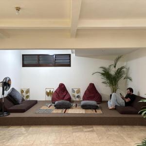 Base Seven Hostel