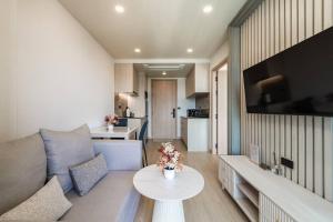 Stylish 1BR Near Boat Avenue & Bangtao Beach