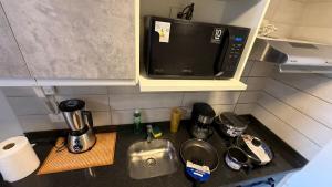 Trinity Towers Apartment Near CIT with Pool and Gym