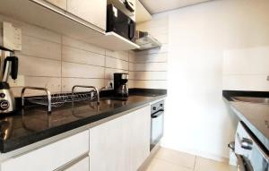 Trinity Towers Apartment Near CIT with Pool and Gym