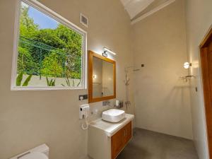 Ortus Solis - Luxury Eco Villa with infinity pool