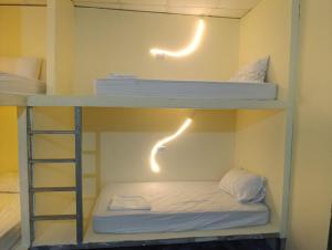 La Casa Hostal