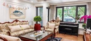 3T Home Ecopark - 4BR Apartment Family Re& Green View