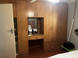 Serene Guest Room Retreat Near Cape Town Airport