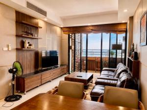 Dung Sea View Apartment