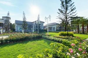 Modern House 3BR at The Golden Town-Ruamchock Plaza Chiang Mai