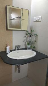 2BHK Villa,1st floor,Kitchen, near Airport