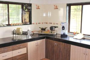 2BHK Villa,1st floor,Kitchen, near Airport