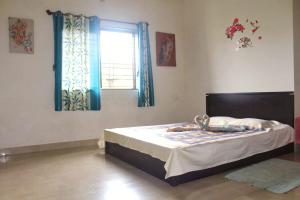 2BHK Villa,1st floor,Kitchen, near Airport