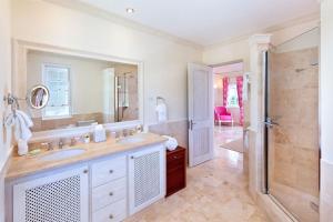 Fairway Views with Private Pool - High Spirits