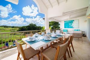 Westmoreland Villa with Pool and Golf Views - Cherry Red