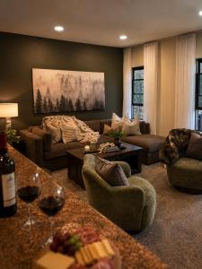 Bear Creek Lodge 303AB by Alpine Lodging Telluride