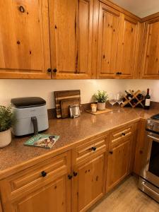 Bear Creek Lodge 303AB by Alpine Lodging Telluride