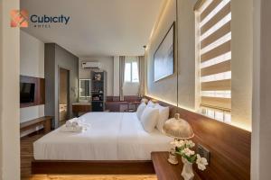 Cubicity Ba Huyen Thanh Quan - 5 minutes to Tan Dinh Church, Free Laundry