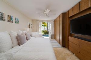 New and Modern Villa with Private Pool - Sugar Cane Ridge 3