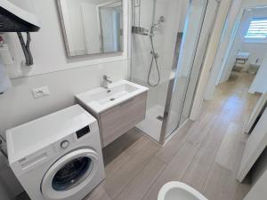 Nember Sea Houses 31 family apartment