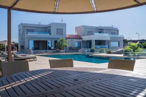 Lux villa with SPA & Tennis field
