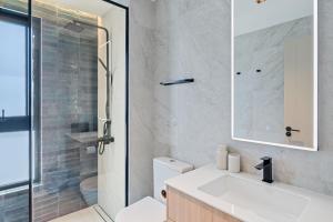 Exceptional Beachfront Condo - Allure 101