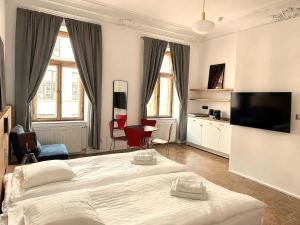 Form Space - Young Art Apartaments Warsaw