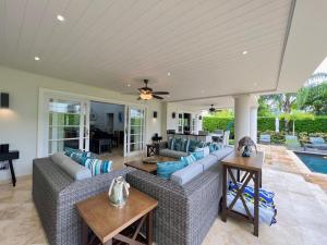 Tropical Holiday Rental Villa - Villatre