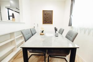 New! Direct to Shinsaibashi & Umeda! Uemachi 大阪城公園徒歩 中央区の一棟貸切 最大11名