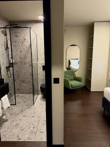 Hotel Adore