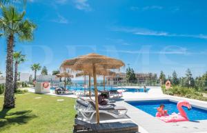 Mijas gem with terrace, pool & parking REMS