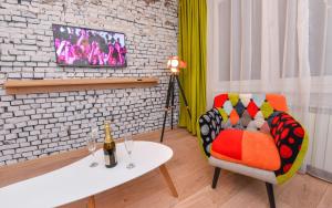 Athene - 1 Bedroom next to Victoria Avenue and Cismigiu Gardens