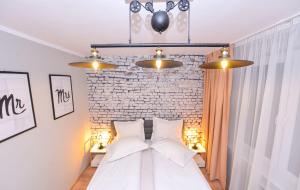 Athene - 1 Bedroom next to Victoria Avenue and Cismigiu Gardens